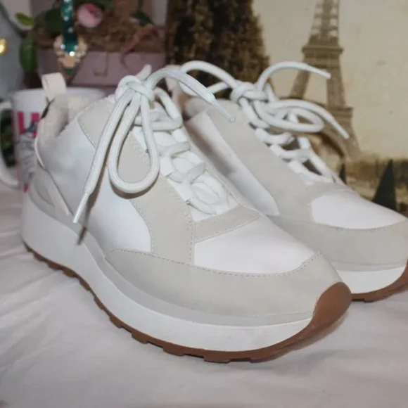 Nordstrom Women's White and Cream Sneakers - Picture 2 of 8